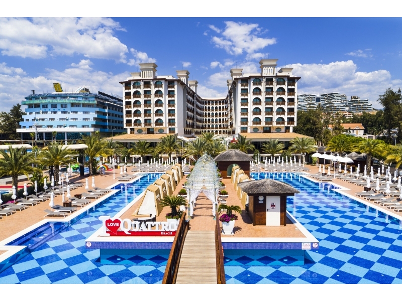 Quattro Beach Spa & Resort Hotel
